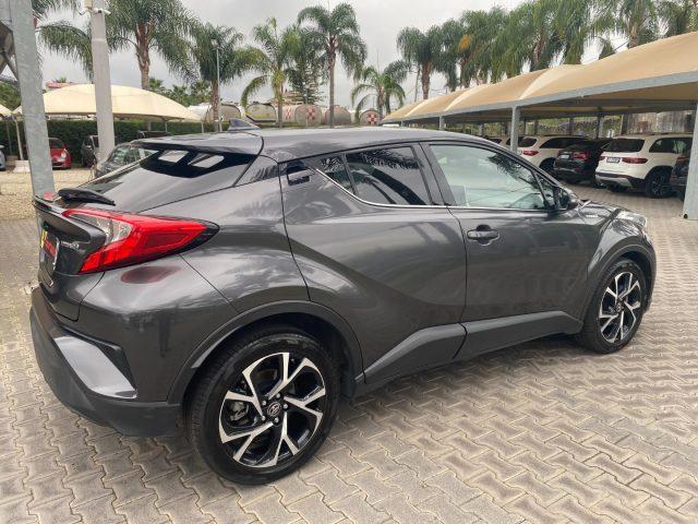 TOYOTA C-HR 1.8 Hybrid E-CVT