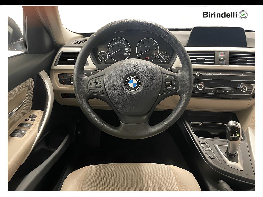 BMW Serie 3 (F30/31) - 320d xDrive Touring Business Advantage