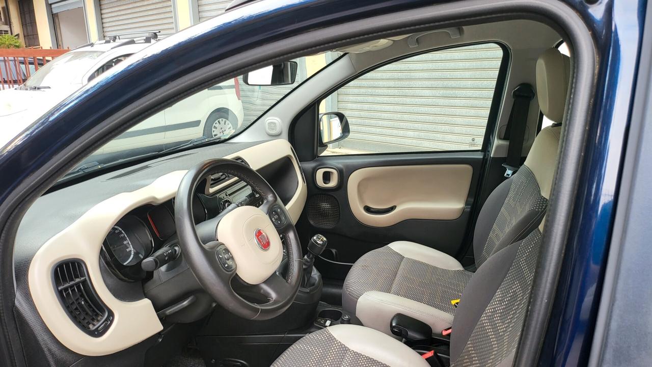 Fiat Panda 1.3 MJT 16V DPF 4x4 Climbing