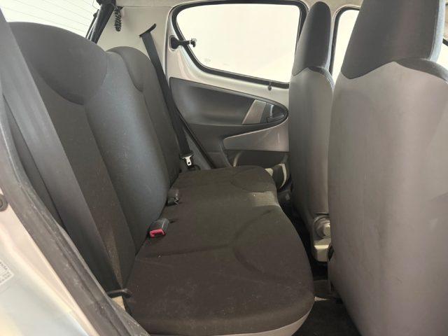 TOYOTA Aygo 1.0 12V VVT-i 5 porte Now Red Edition