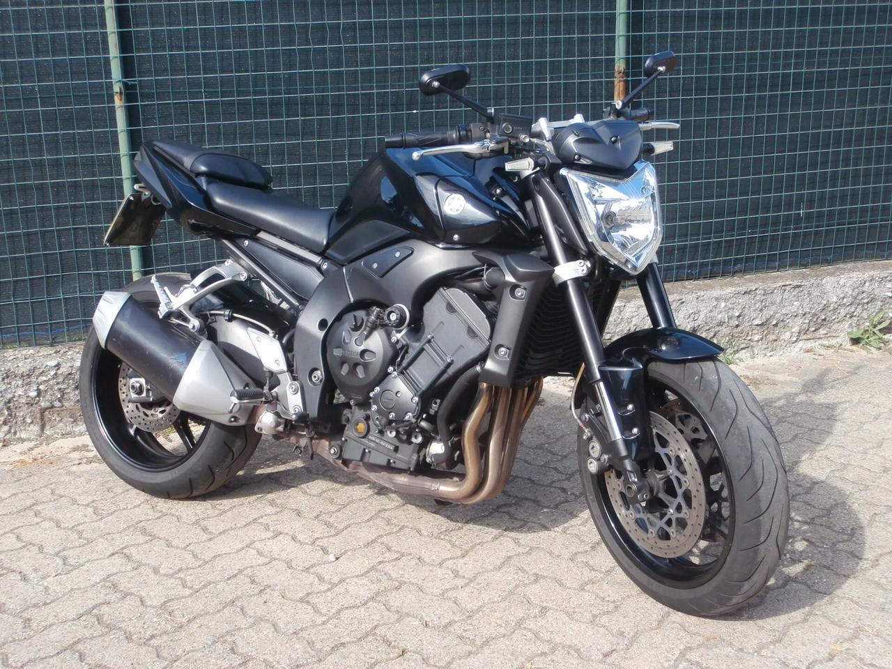 YAMAHA FZ1 DEL 2006 compreso trapasso-tagliando-garanzia