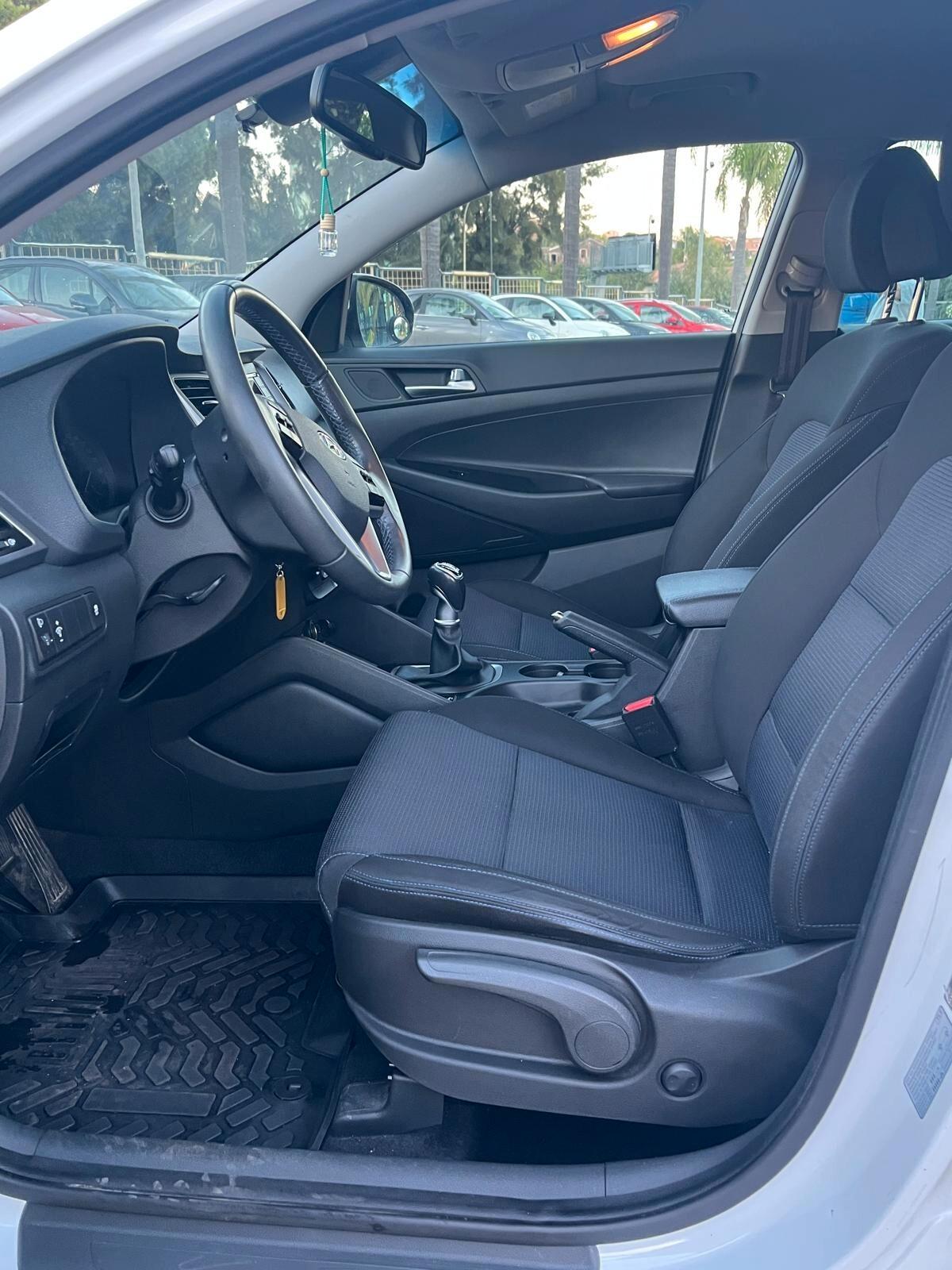 Hyundai Tucson 1.7 CRDi Sound Edition