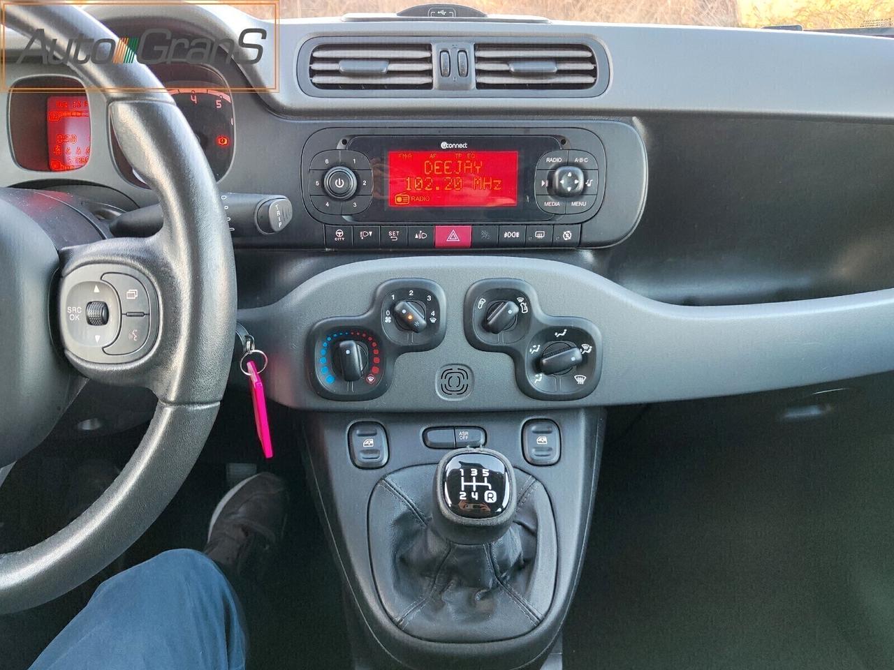 FIAT PANDA 1.2 Lounge 5Posti