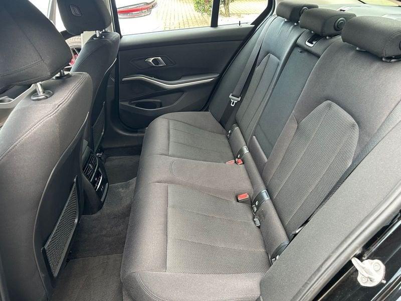 BMW Serie 3 320d mhev 48V xdrive auto