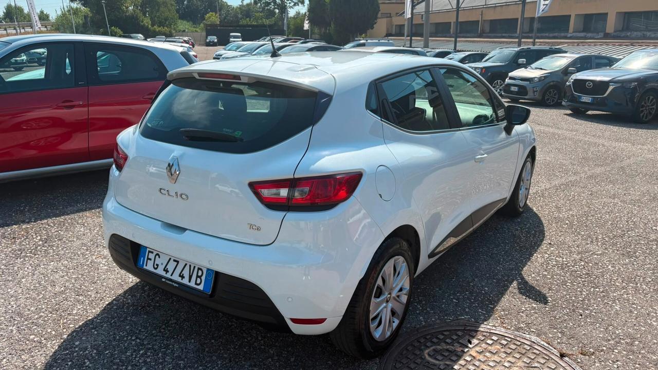 Renault Clio TCe 12V 90CV Start&Stop 5 porte Energy Intens