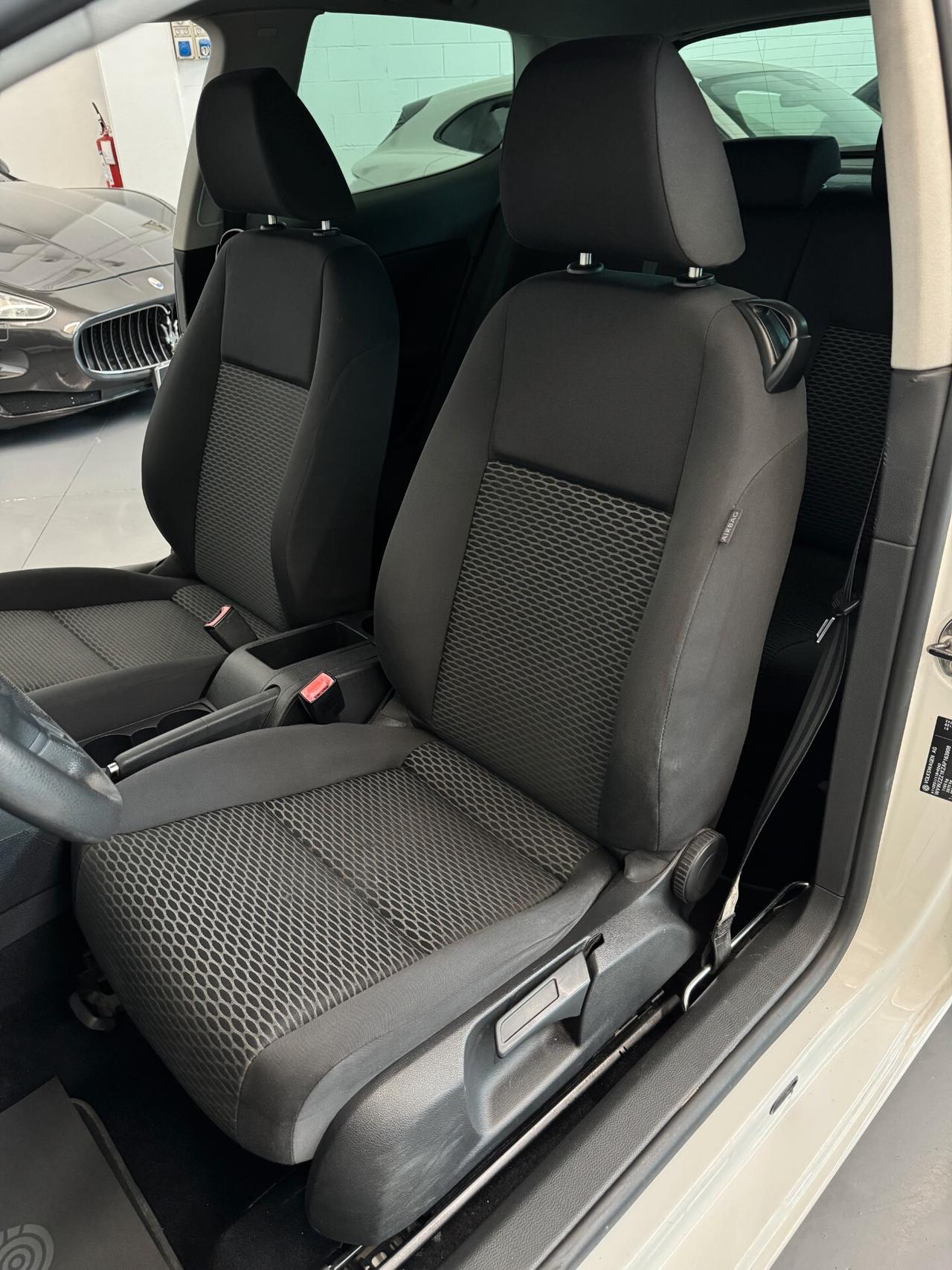 Volkswagen Golf 6 3p tsi 1.2cc 105cv OK Neopatentati