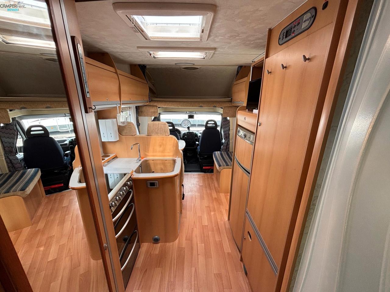 ELNAGH SUPER D 111c - MANSARDATO CON LETTI A CASTELLO IN CODA