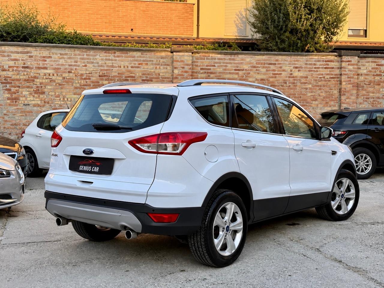 Ford Kuga 2.0 TDCI 140 CV 2WD Titanium