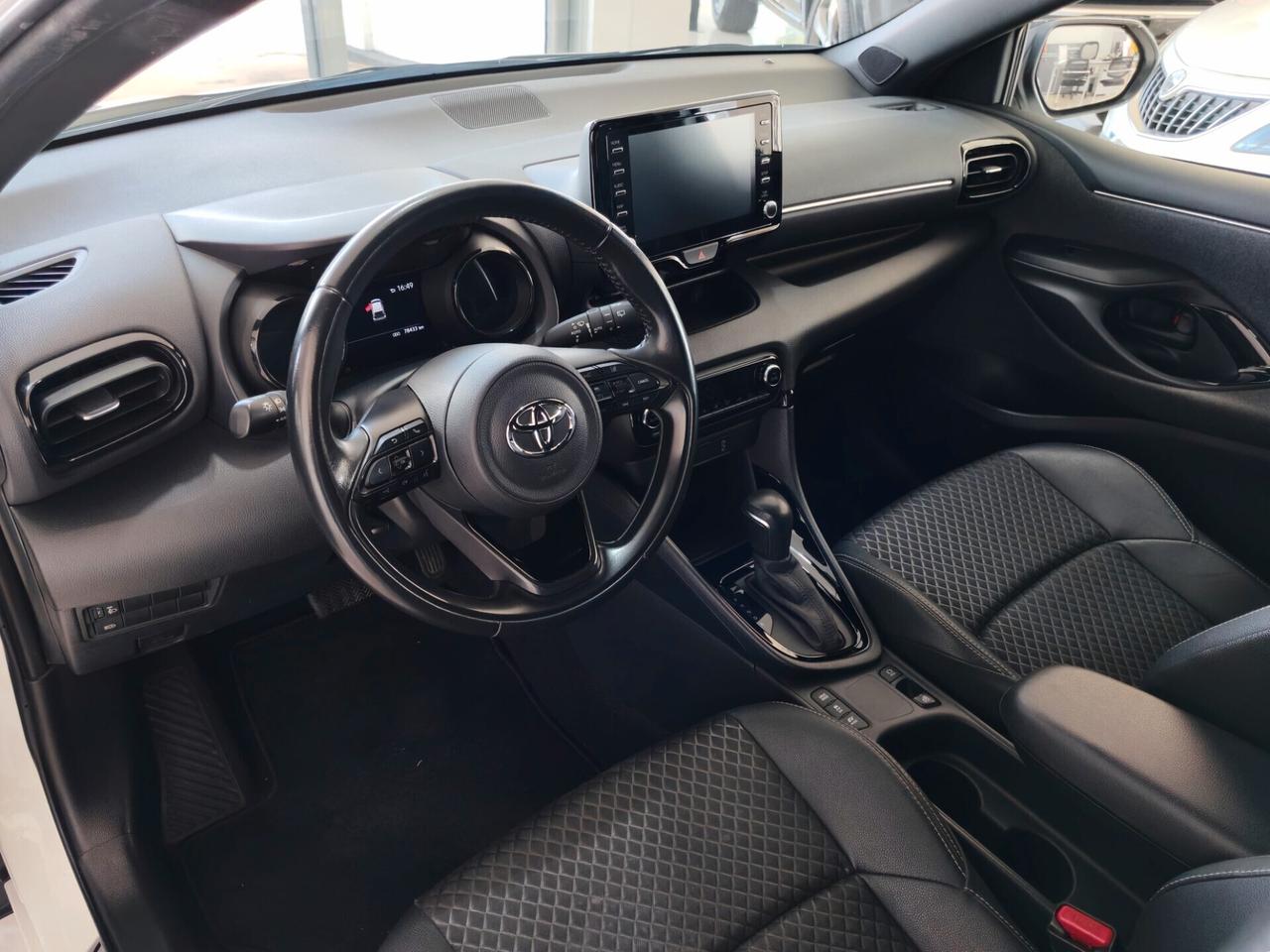 Toyota Yaris 1.5 Hybrid Lounge 2021