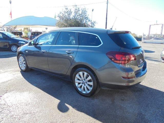 Opel Astra 1.7 CDTI 110CV Sports Tourer Cosmo Fleet