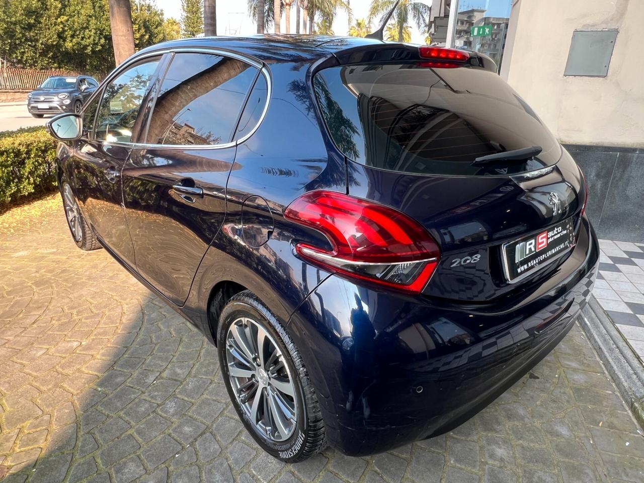 Peugeot 208 PureTech 82 5 porte Allure
