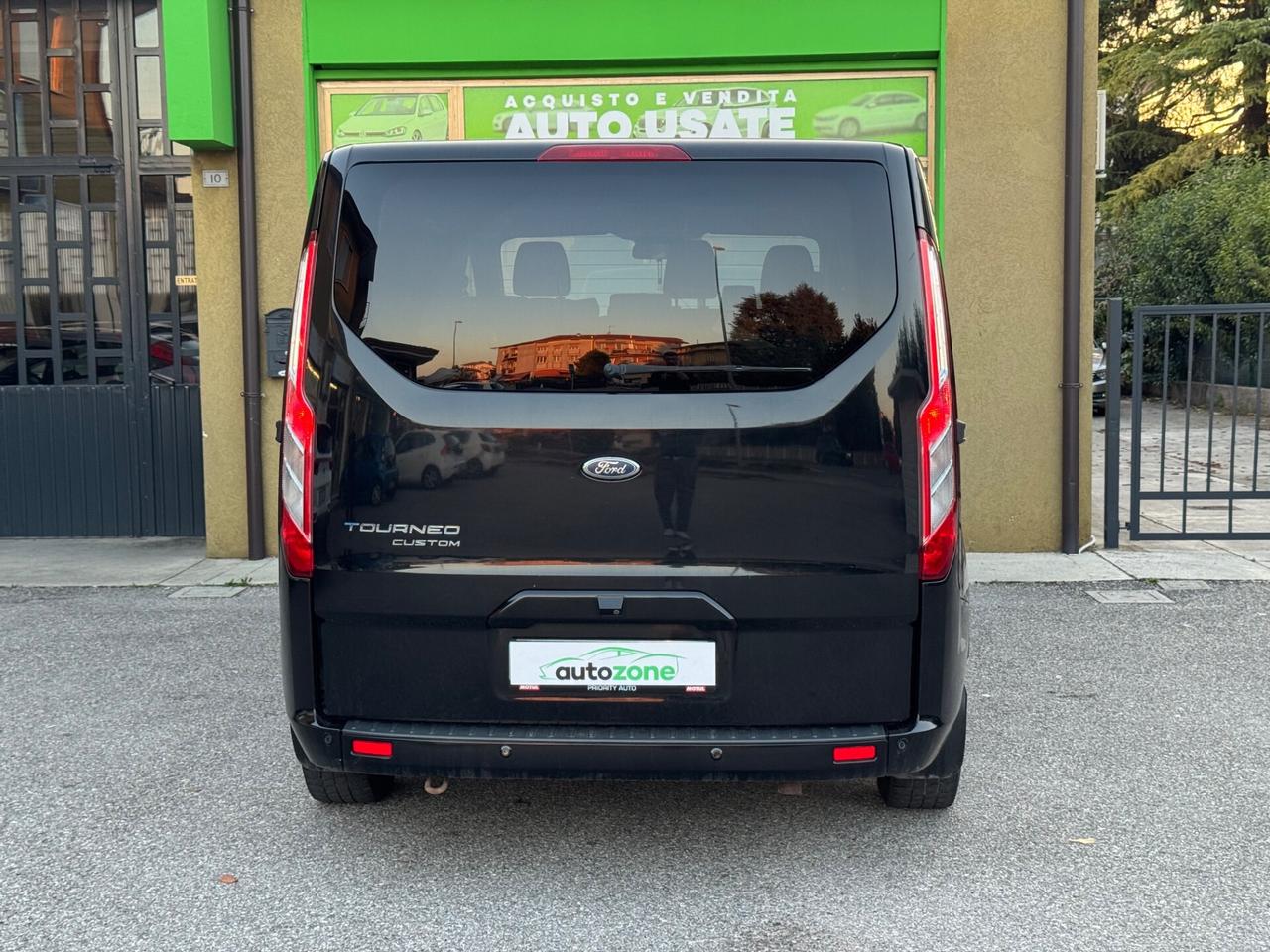 Ford Tourneo Custom 2.0 TDCi 130CV PL Titanium