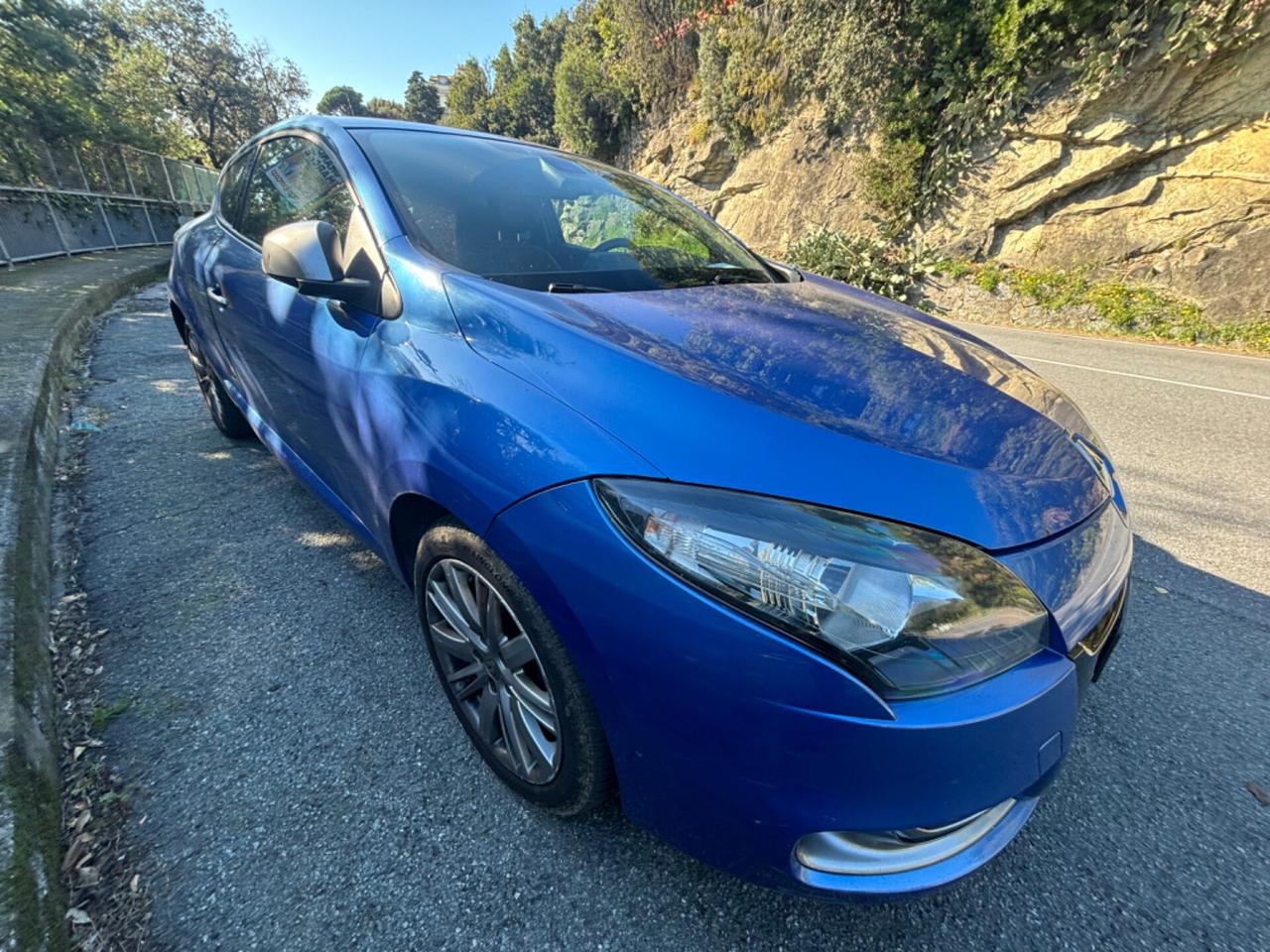 Renault Megane Mégane Coupé 1.6 dCi 130CV Start&Stop ESM Energy GT Line