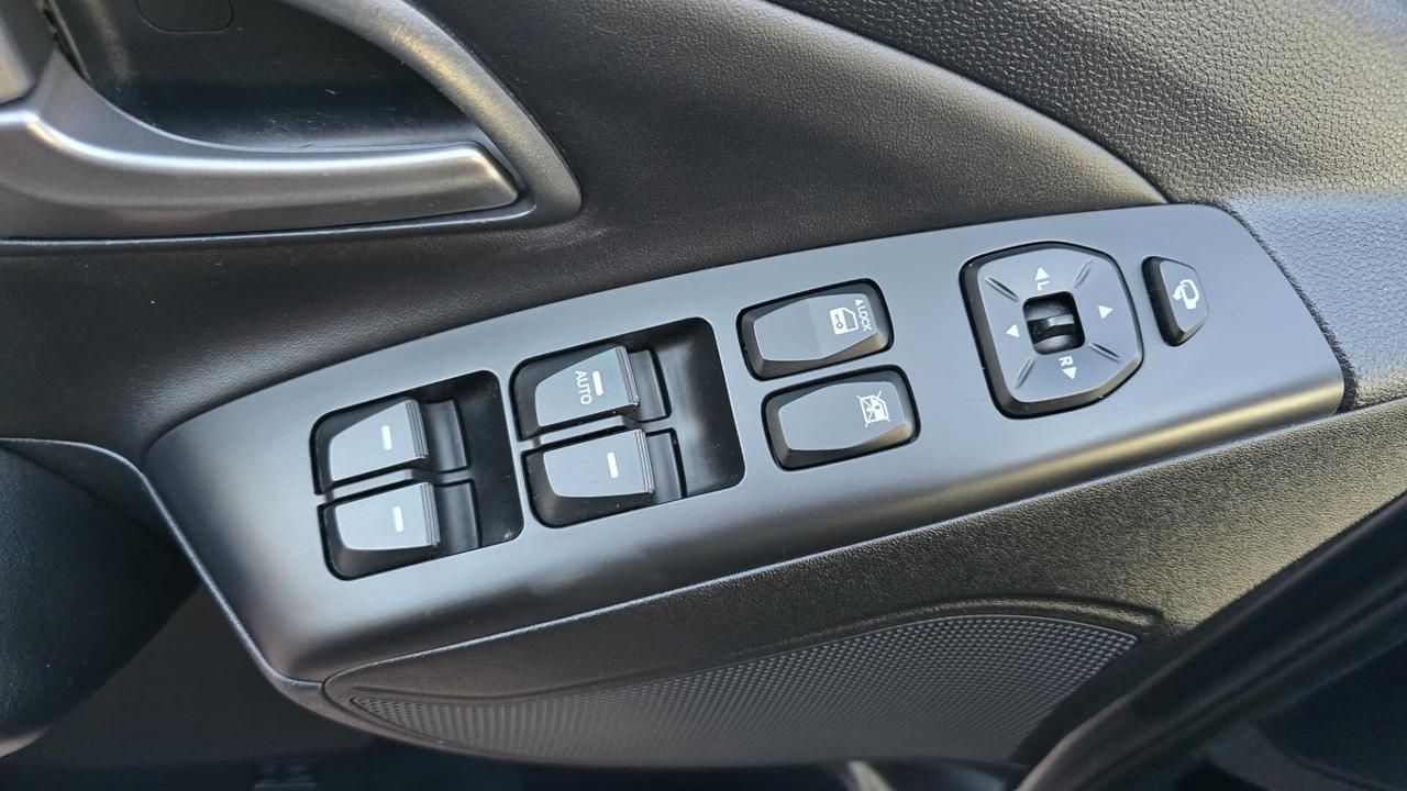 Hyundai iX35 1.7 CRDi 2WD Xpossible