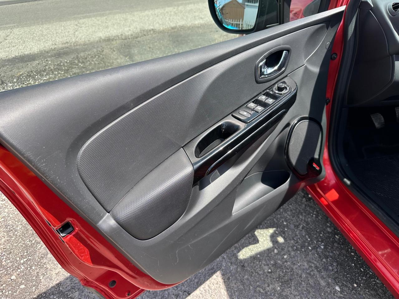 Renault Clio Sporter 1.5 dCi 8V 90CV Costume National