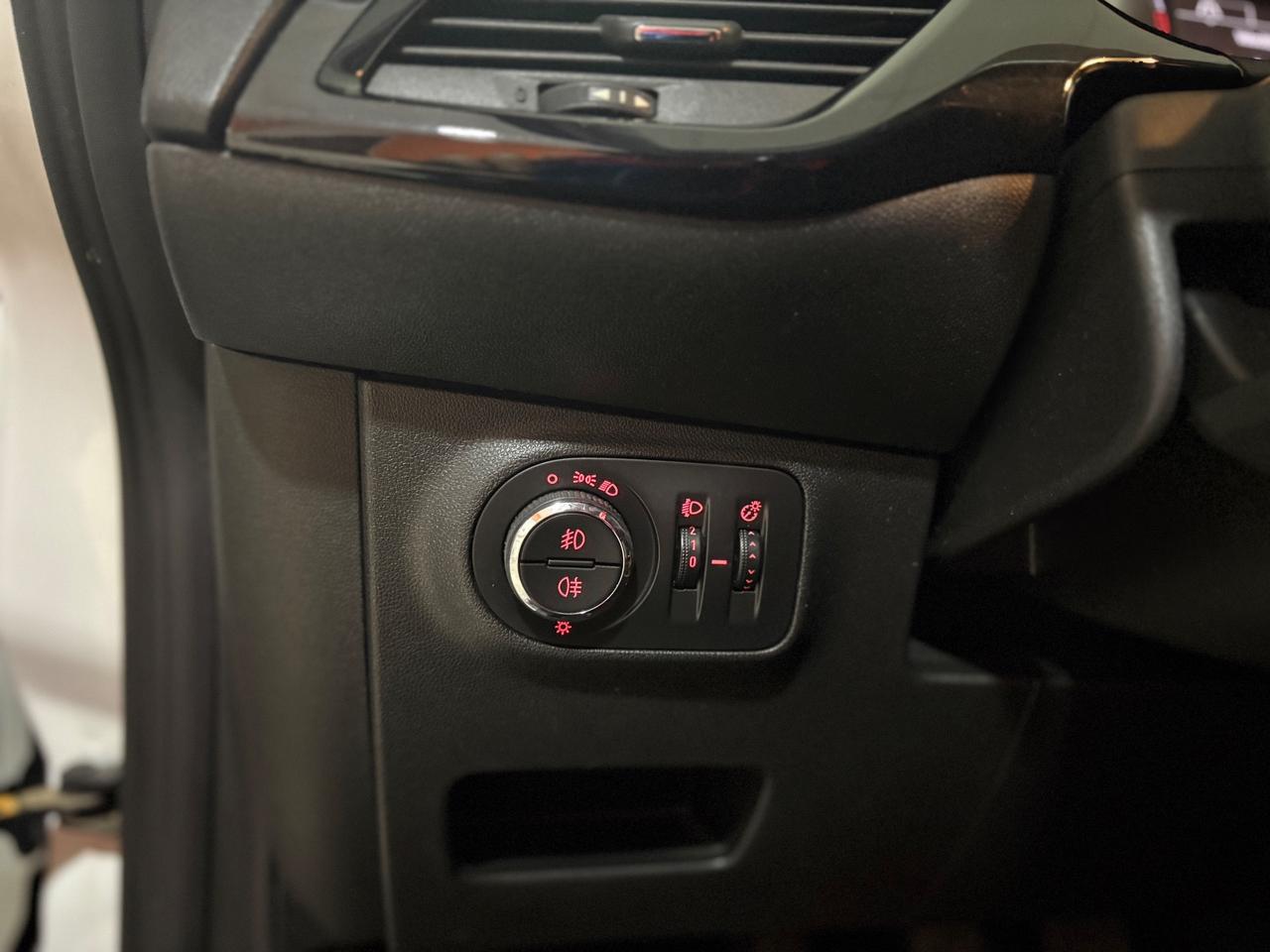 Opel Corsa 1.4 90CV GPL Tech Coupé b-Color