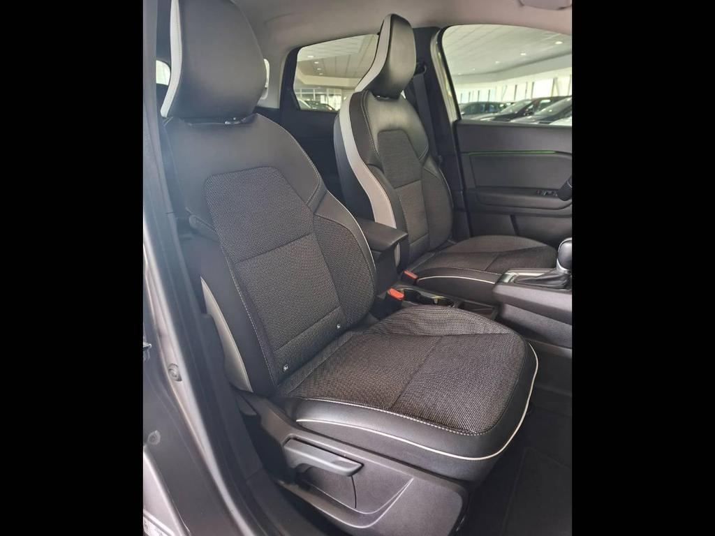 Renault Captur 1.6 Hybrid Zen E-Tech Auto