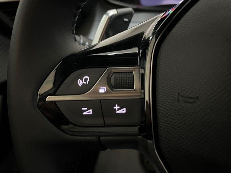 Peugeot 2008 2008 Hybrid 136 e-DCS6 Allure
