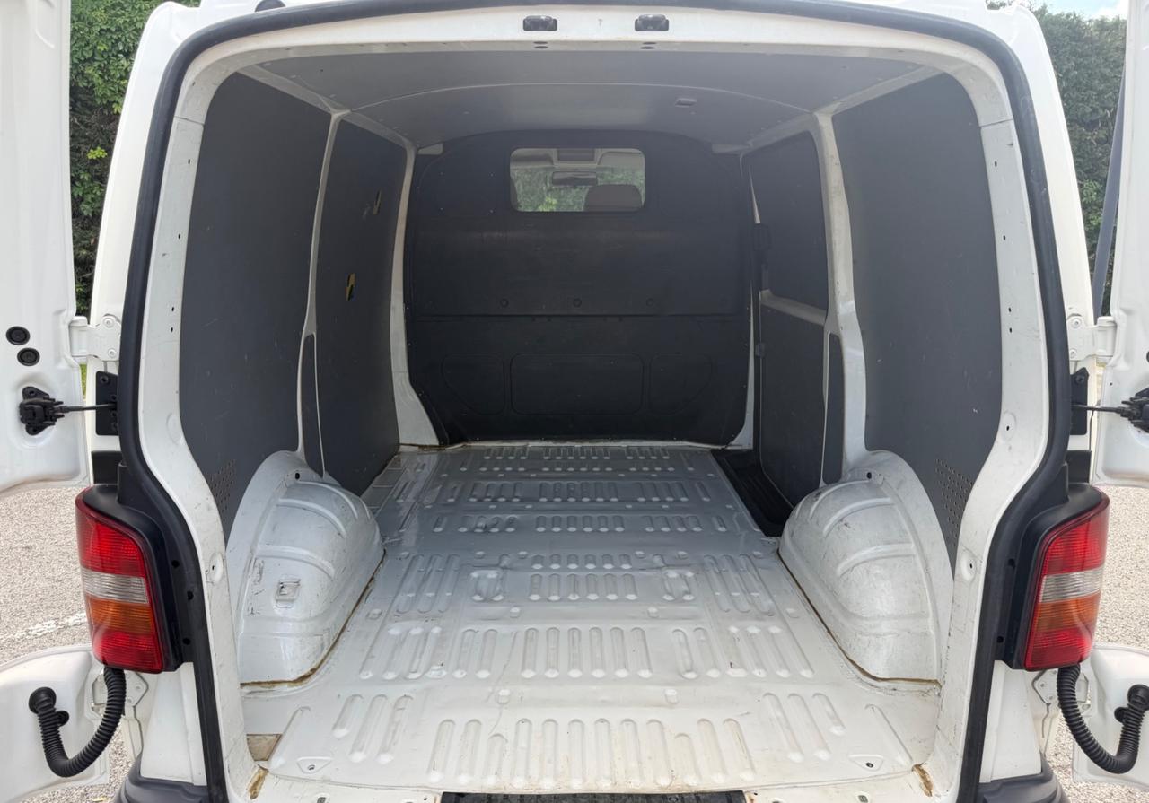 Volkswagen T5 Transporter 1.9 TDI