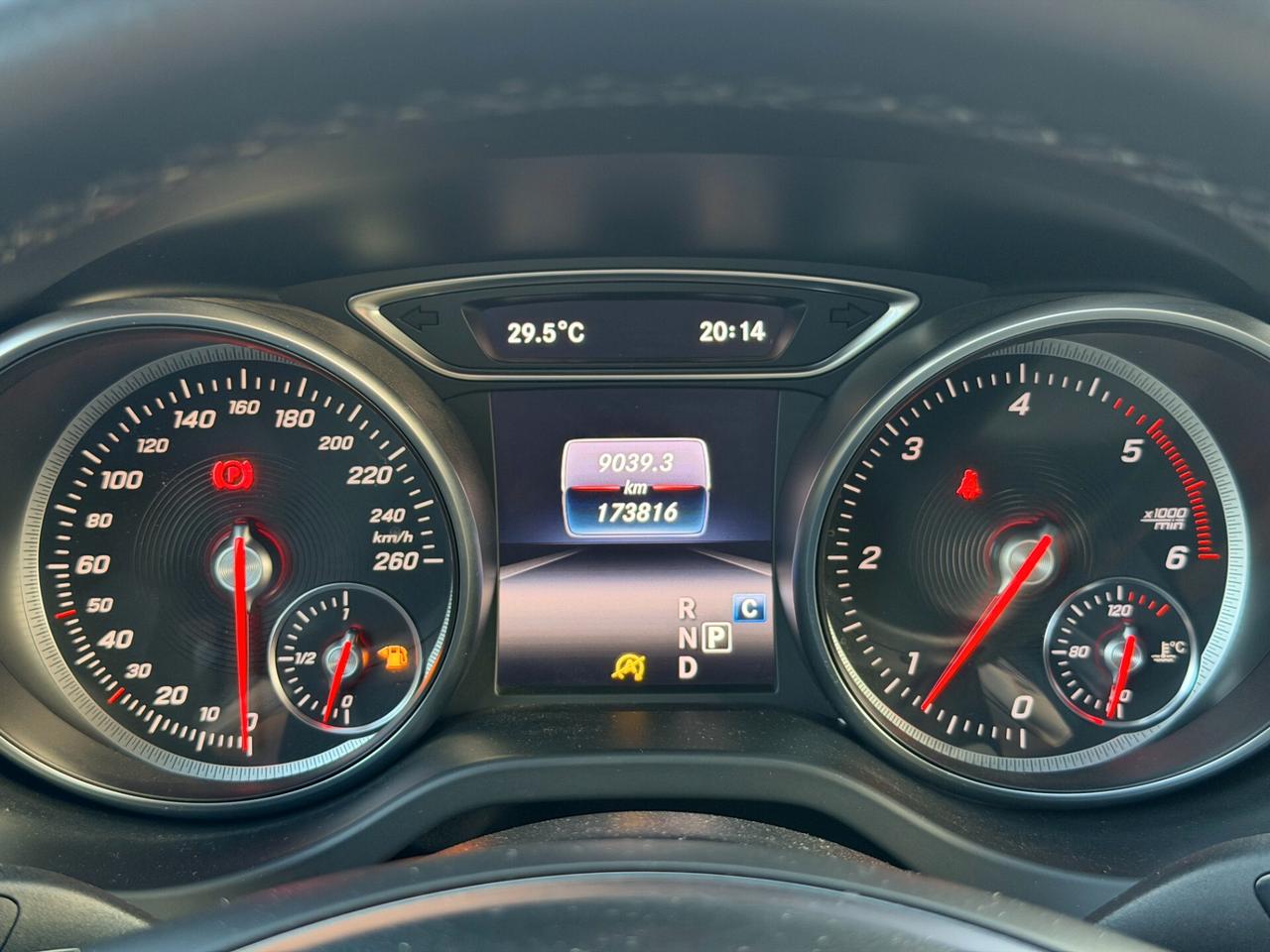 Mercedes-benz CLA 200 220 d S.W. Automatic Premium