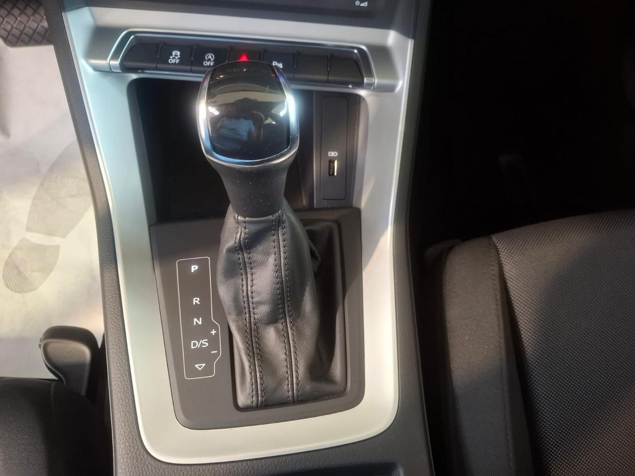 Audi Q3 35 TDI S tronic line edition