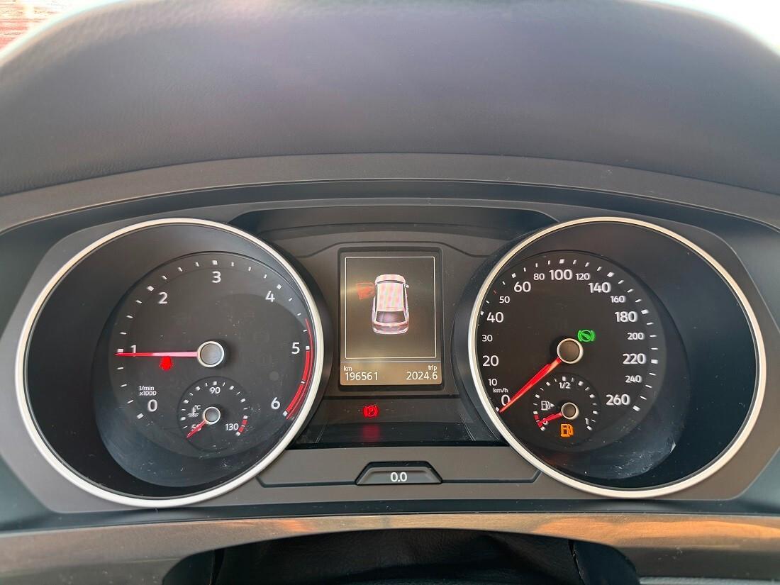 Volkswagen Tiguan 2.0 TDI SCR DSG R-LINE