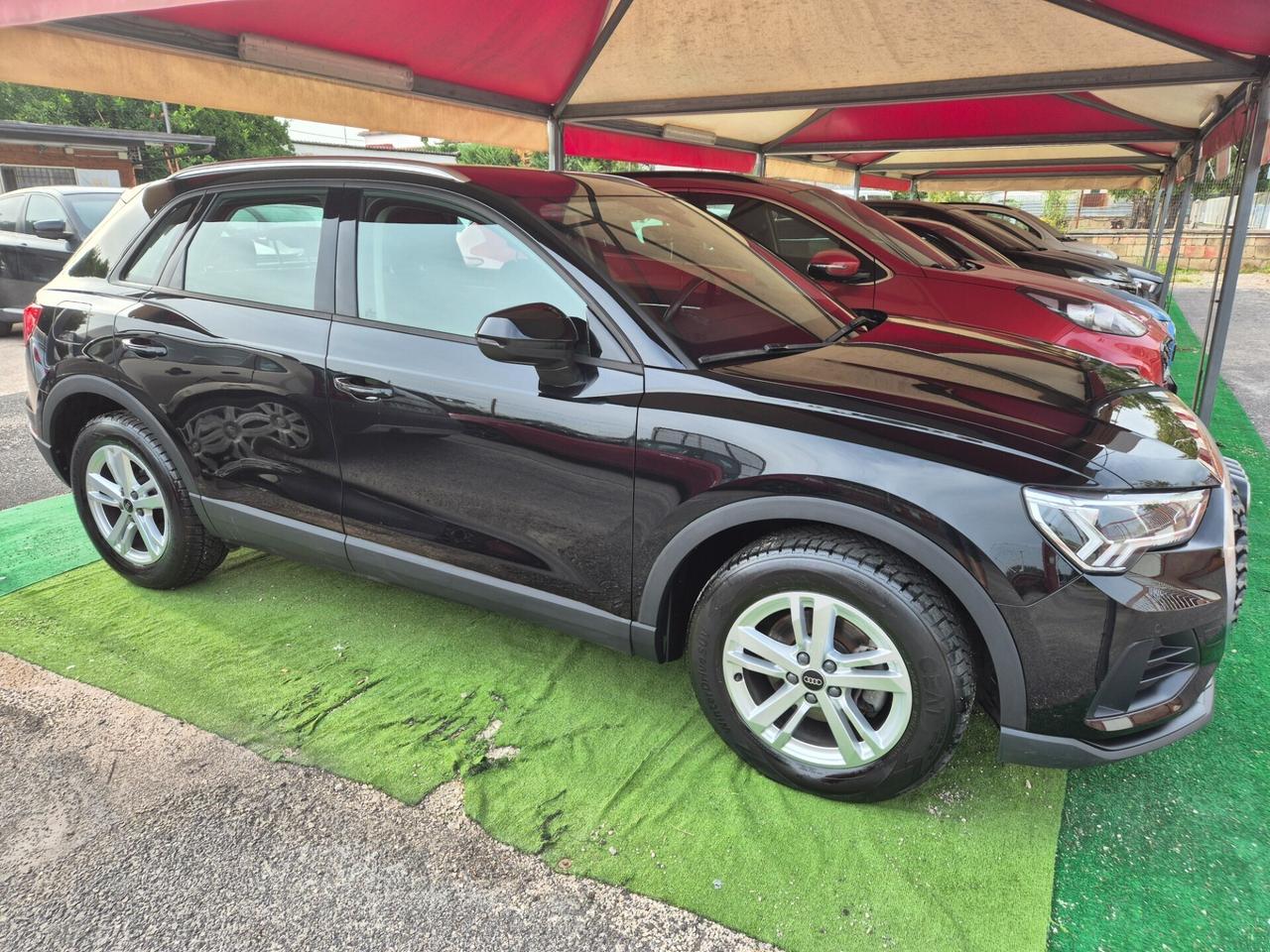 Audi Q3 35 TDI S tronic Business