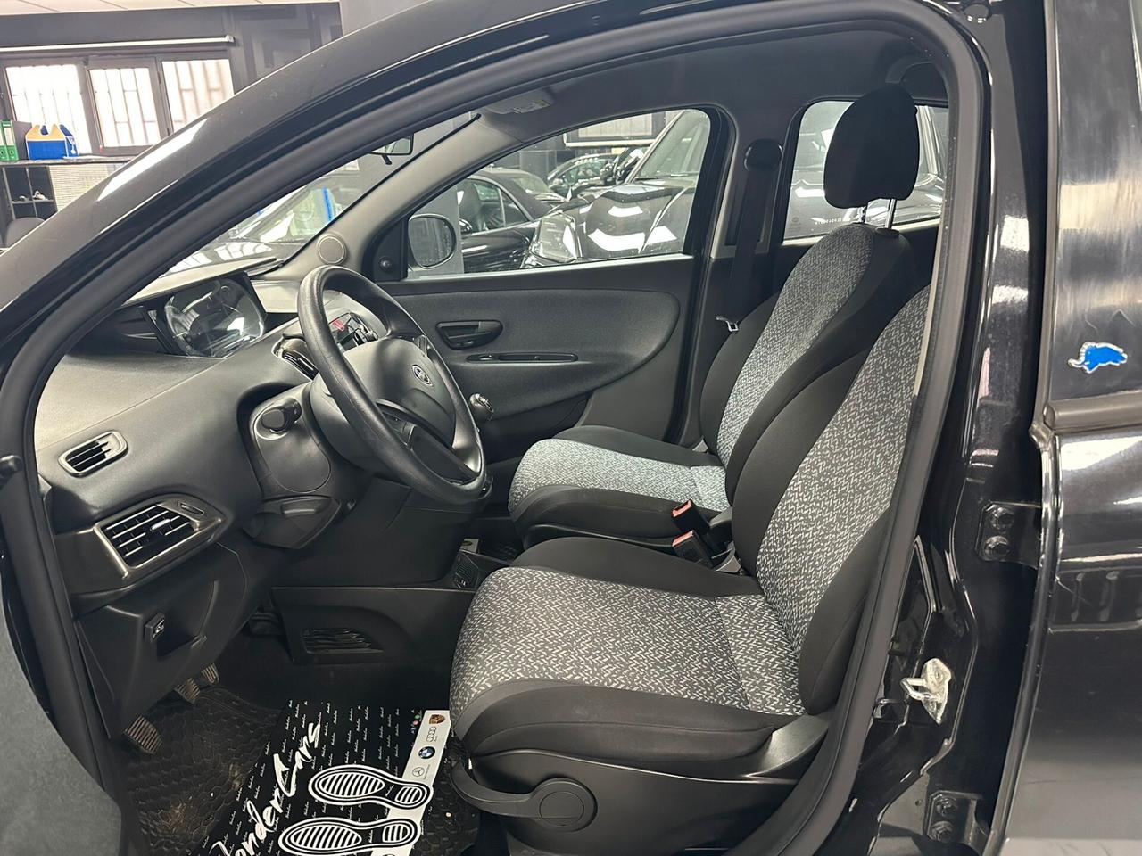 Lancia Ypsilon Elefantino Blu 2019 1.2 GPL