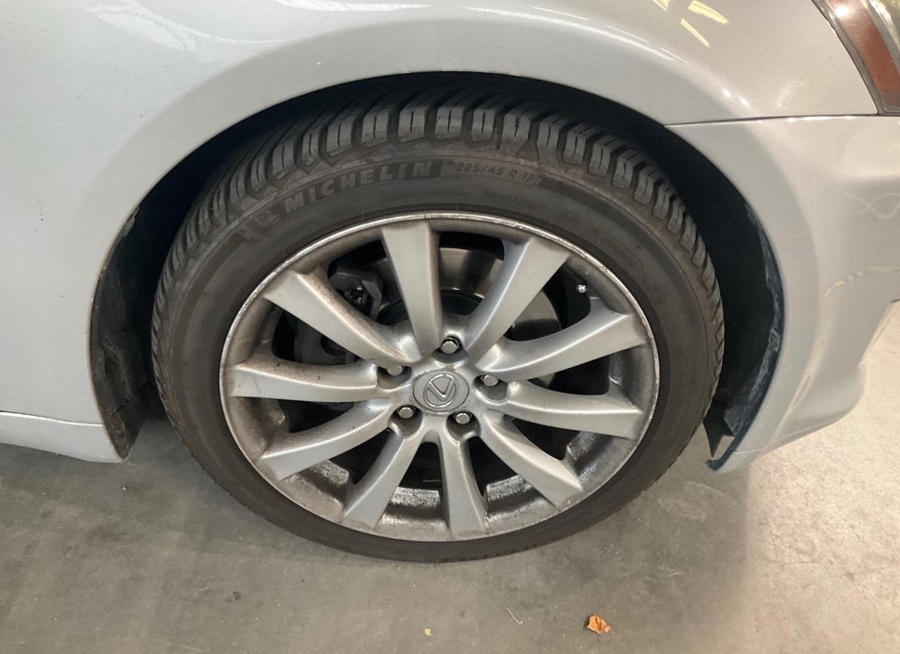 Lexus IS 250 IS 250 2.5 V6 aut.
