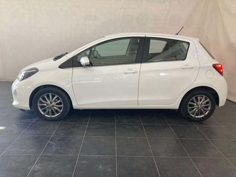 Toyota Yaris Yaris 5p 1.3 Lounge my16