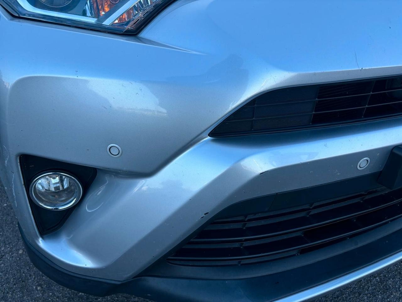 Toyota RAV 4 NEOPANTENTATO RAV4 2.0 D-4D 2WD Business