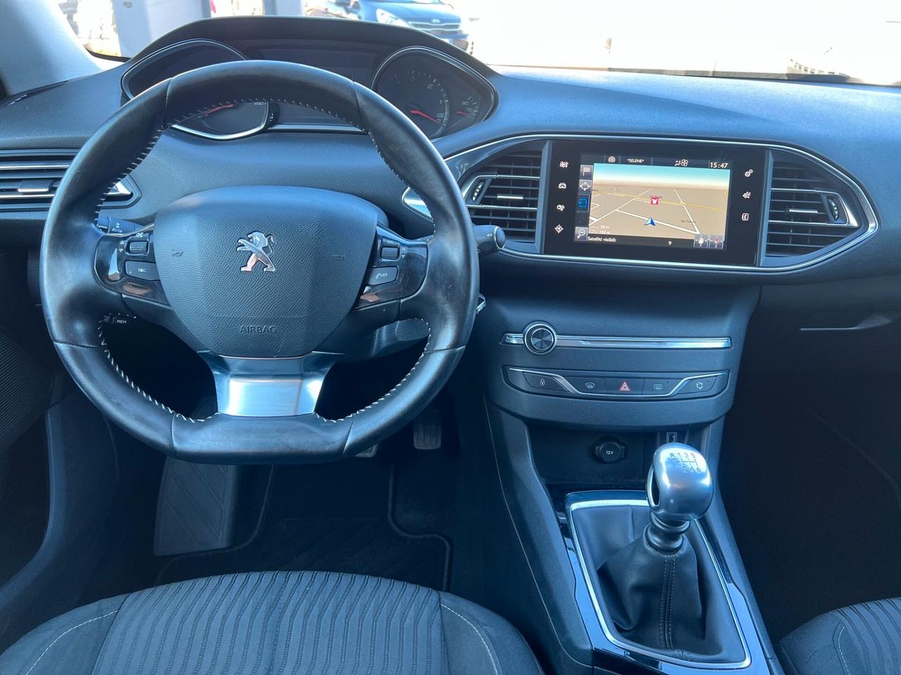 Peugeot 308 5p 1.6 bluehdi 120cv BUSINESS NAVI/PDC/TEL. PERFETTA!!