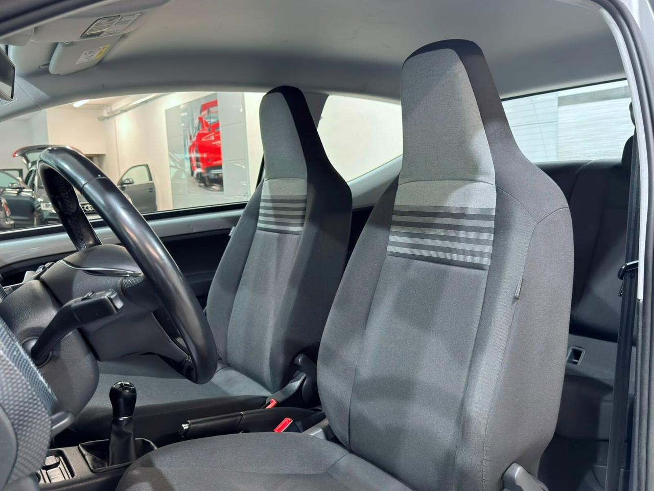 VOLKSWAGEN UP! 1.0 60cv 3p 59.000km NEOPATENTATI