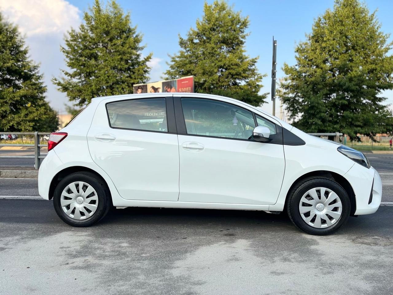 Toyota Yaris 1.0 5 porte Active
