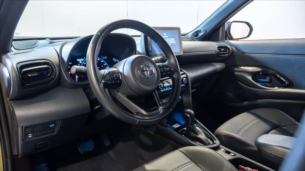 TOYOTA Yaris Cross 1.5h Premiere awd-i 116cv e-cvt del 2021
