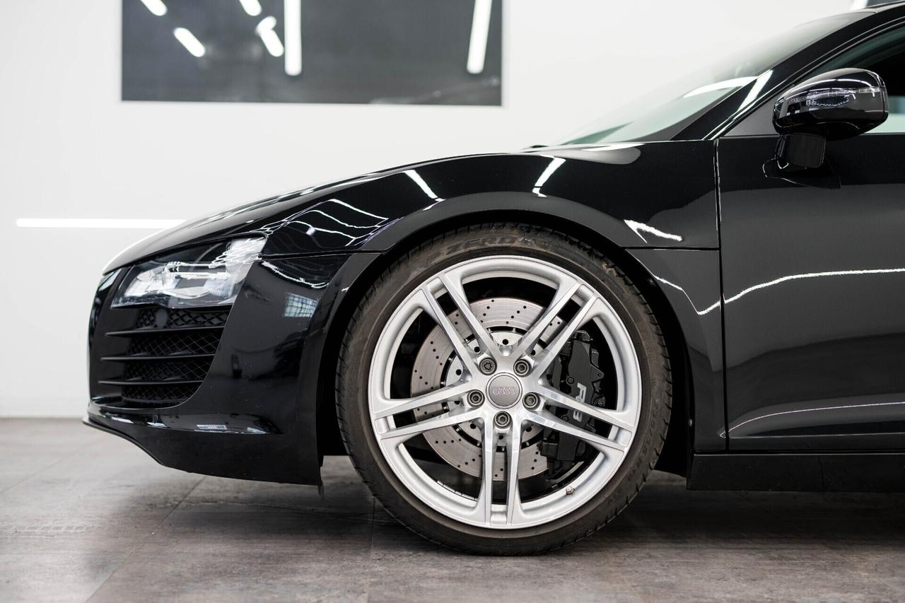 Audi R8 4.2 V8 FSI quattro R tronic IVA ESPOSTA