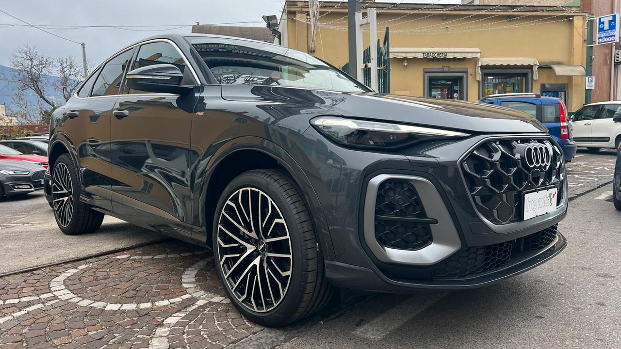 Audi Q5 SPB 40 TDI quattro S tronic line Int+Ext Grigio Tambora metallizzato km O
