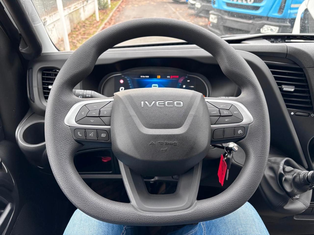 Iveco daily 35C160 motore 3000 doppia cabina modello 2025