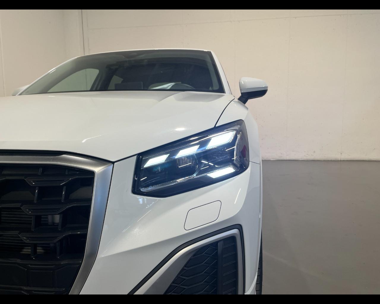 AUDI Q2 35 TFSI S-TRONIC S-LINE EDITION