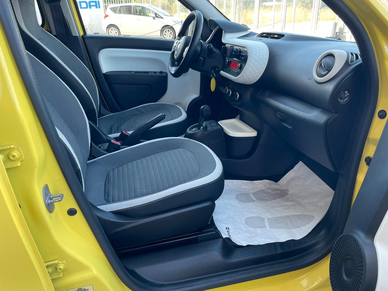 Renault Twingo TCe 90cv EDC Lovely