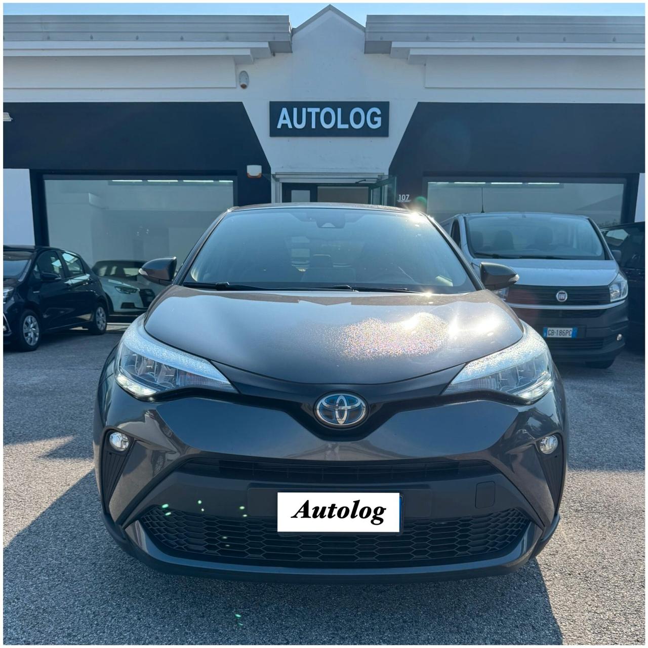 Toyota C-HR 1.8 Hybrid E-CVT Business