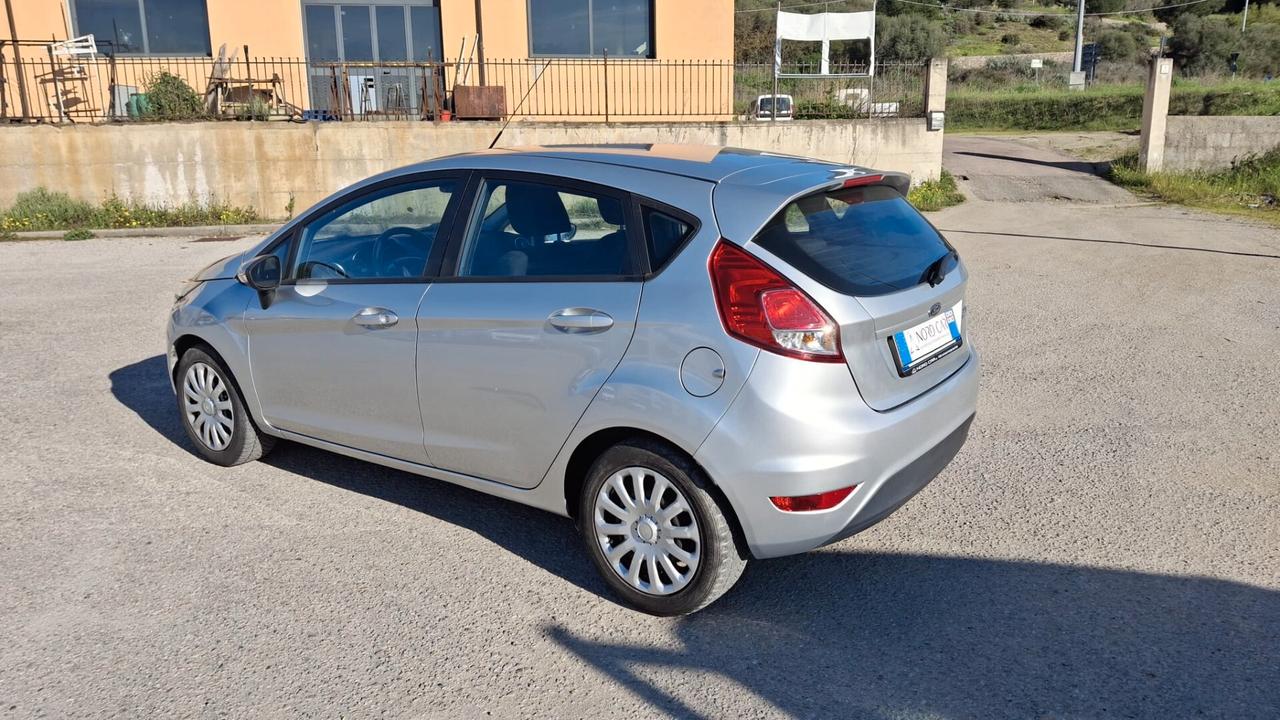 Ford Fiesta Plus 1.5 TDCi 75CV 5 porte