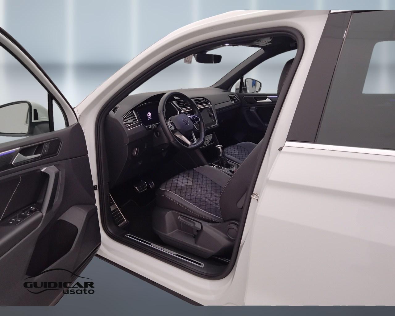 VOLKSWAGEN Tiguan II 2021 - Tiguan 2.0 tdi R-Line 4motion 150cv dsg