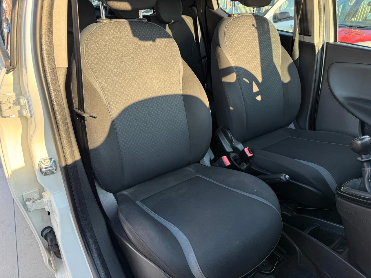 LANCIA YPSILON 2017 1.2 BENZINA 69 CV * 57.000 KM