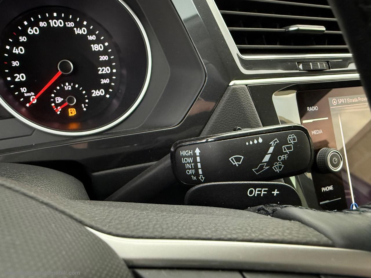 VOLKSWAGEN Tiguan 2.0 TDI 150CV SCR DSG Life TELECAMERA - FARI LED -FULL