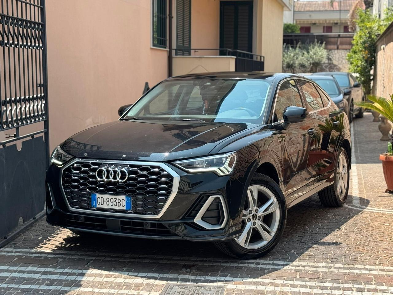 Audi Q3 SPB 35 TDI S tronic quattro edition