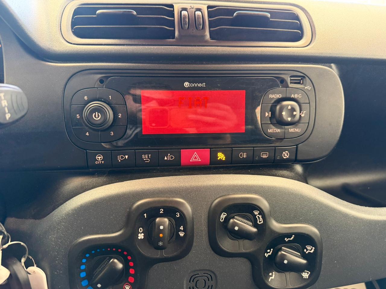 FIAT PANDA 1.2 BENZINA 70CV