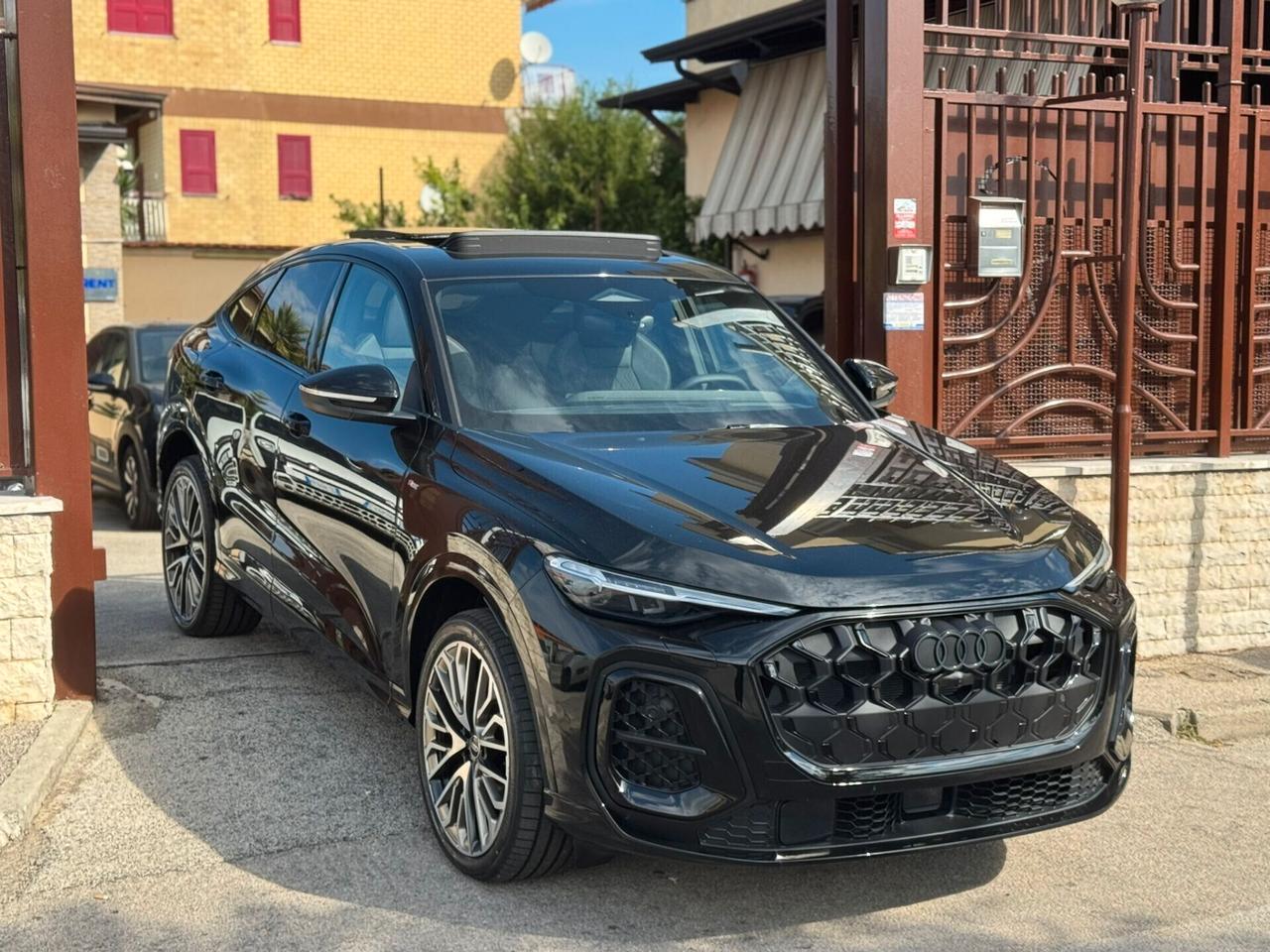 Audi Q5 SPB 40 TDI 204 CV quattro S tronic Identity Black