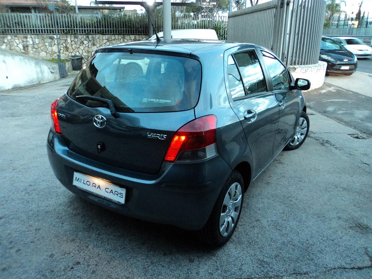 Toyota Yaris 1.3 5 porte Sol GPL