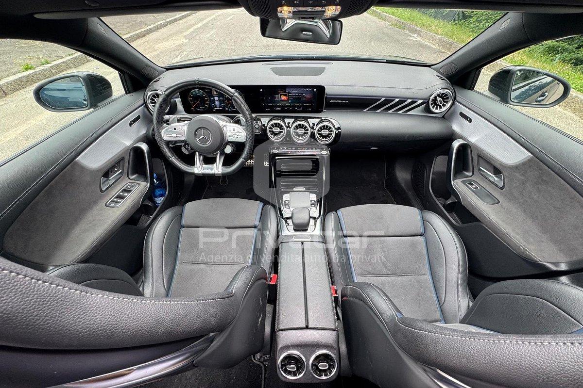 MERCEDES A 35 AMG 4Matic